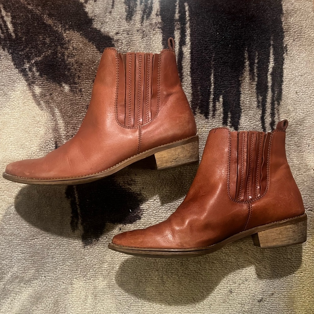 Madewell Ainsley Chelsea Boot Brown